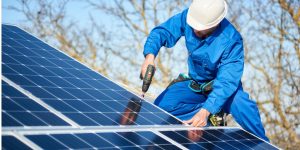 Installation Maintenance Panneaux Solaires Photovoltaïques à Ucel